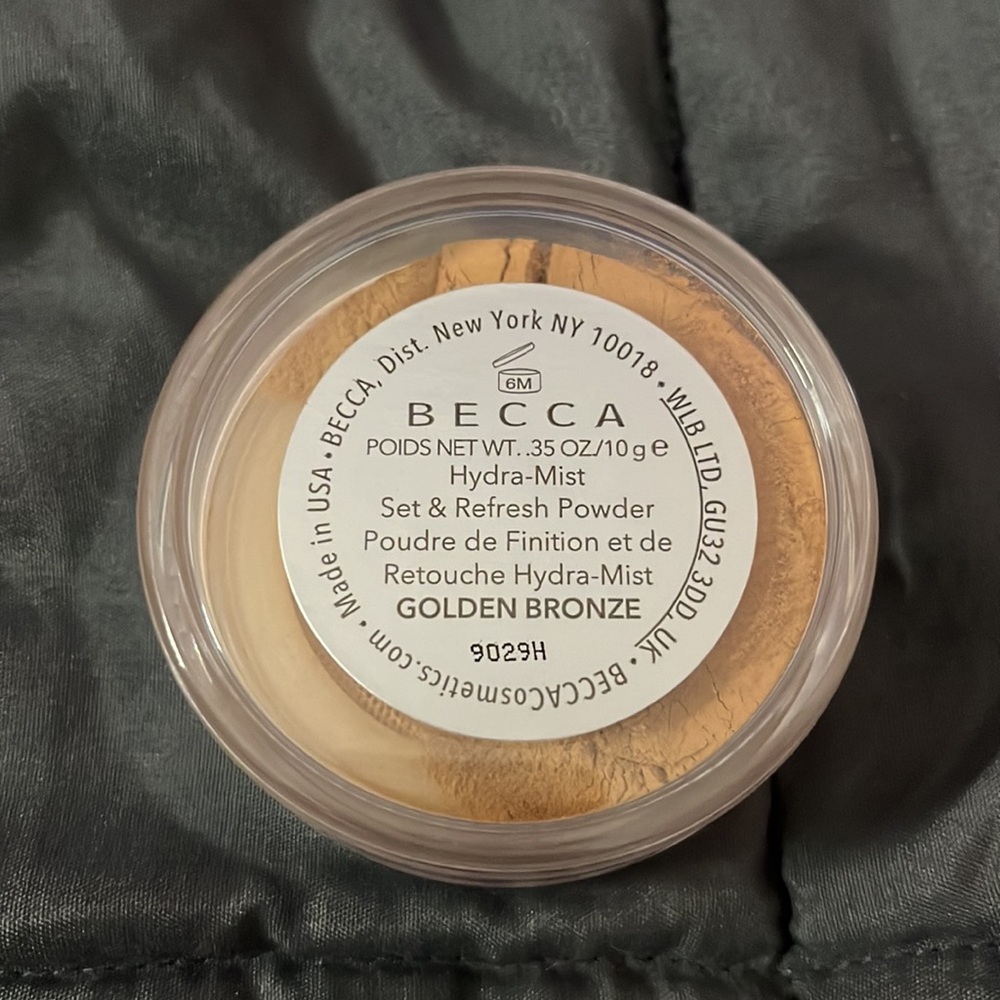 BECCA COSMETICS POWDER - Picture 2 of 2